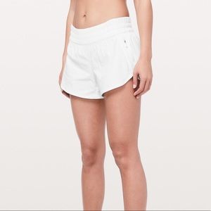 Lululemon tracker short 4” white size 12 NWT